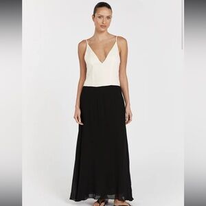 DISSH GRACE CREAM V NECK MIDI DRESS